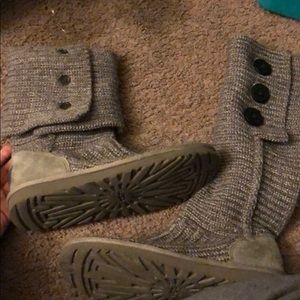 Classic cardy knitted boots